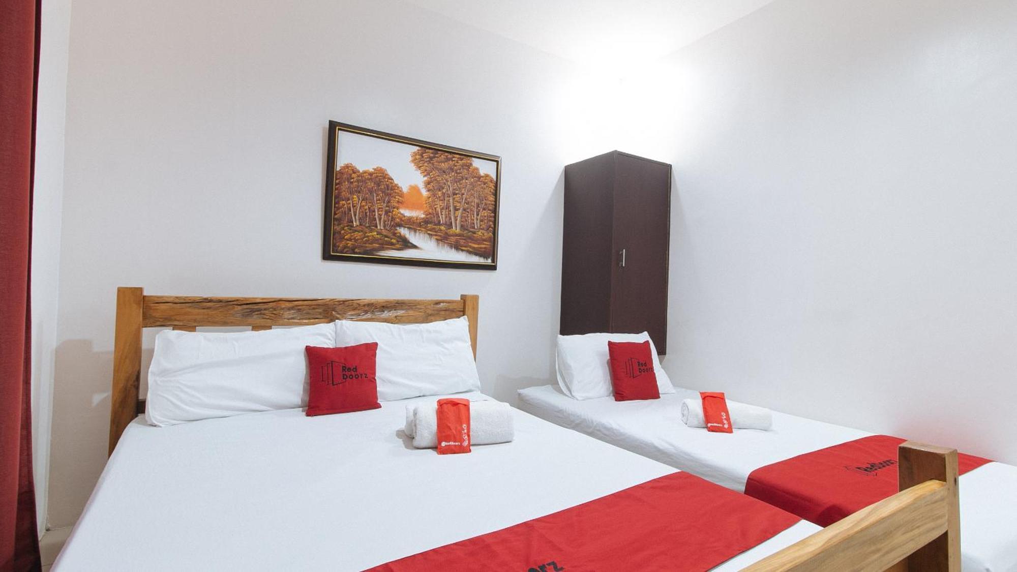 Reddoorz Plus @ Jollydays Hotel Nueva Ecija San Jose  Exterior foto